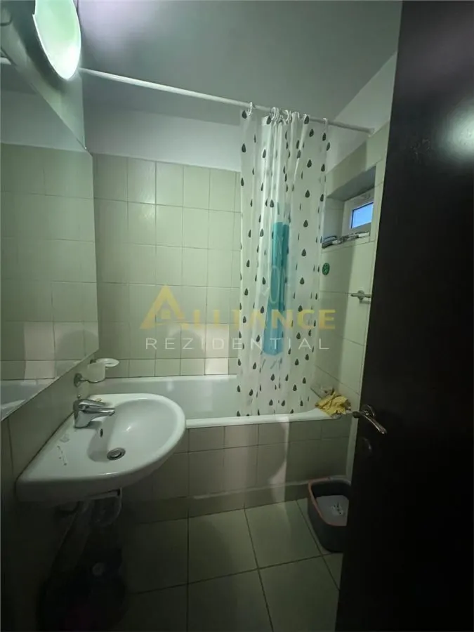 3 camere la 3 minute de mers in Bd.Brancoveanu. - foto 2