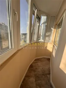 Metrou Aparatorii Patriei - 3 camere complet decomandat - foto 11