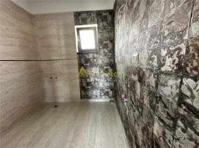  4 camere 3 bai teren 380 m2 Zona linistita - foto 2