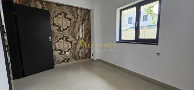  4 camere 3 bai teren 380 m2 Zona linistita - foto 3