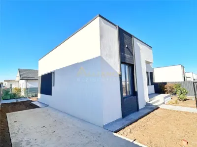 Casa Parter |3 camere+2 bai | Incalzire pardoseala | Teren 300mp - foto 6