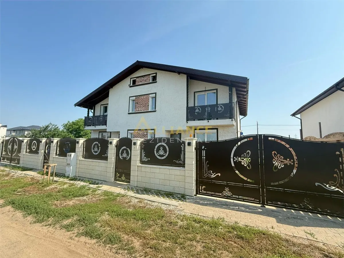 Vila tip duplex | 4 camere | 2 bai | Panouri solare - foto 1