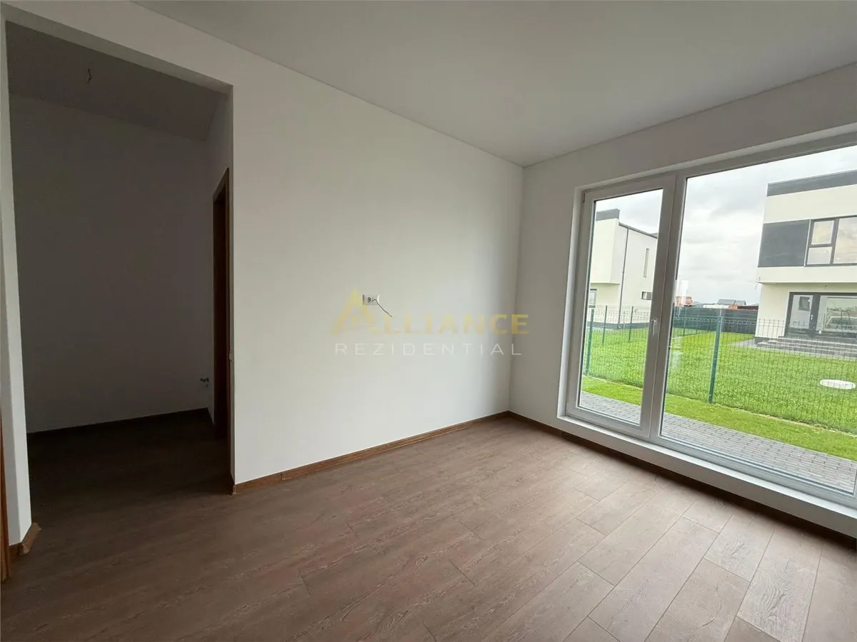 Casa moderna parter / 3 Camere / 2 Bai / Dressing / 2 minute STV - foto 14