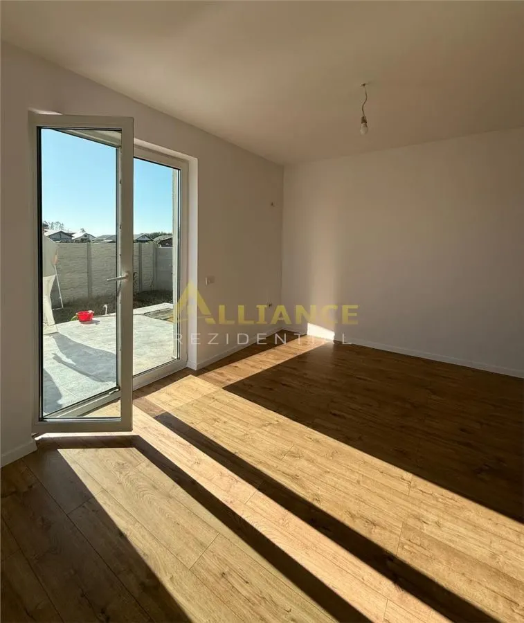 Vila individuala / 4 Camere / 2 Bai / Teren 300 mp - foto 5