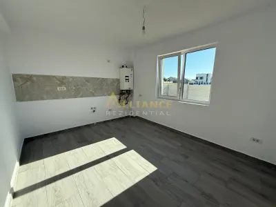 Vila individuala / 4 Camere / 2 Bai / Teren 300 mp - foto 6