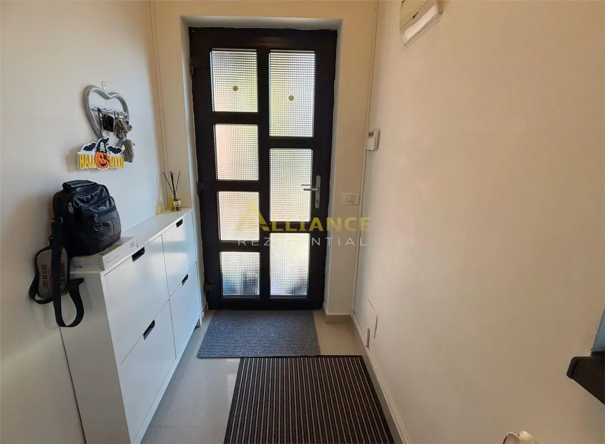 Duplex Mobilat / 4 Camere / 2 Bai / Teren 200 mp - foto 8