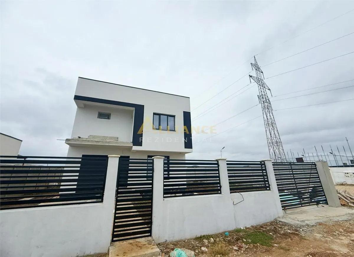 Vila Individuala / 4 Camere / 2 Bai / Teren 350 mp - foto 3