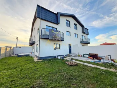 Duplex / 6 Camere / 3 Bai / Teren 250 mp - foto 1