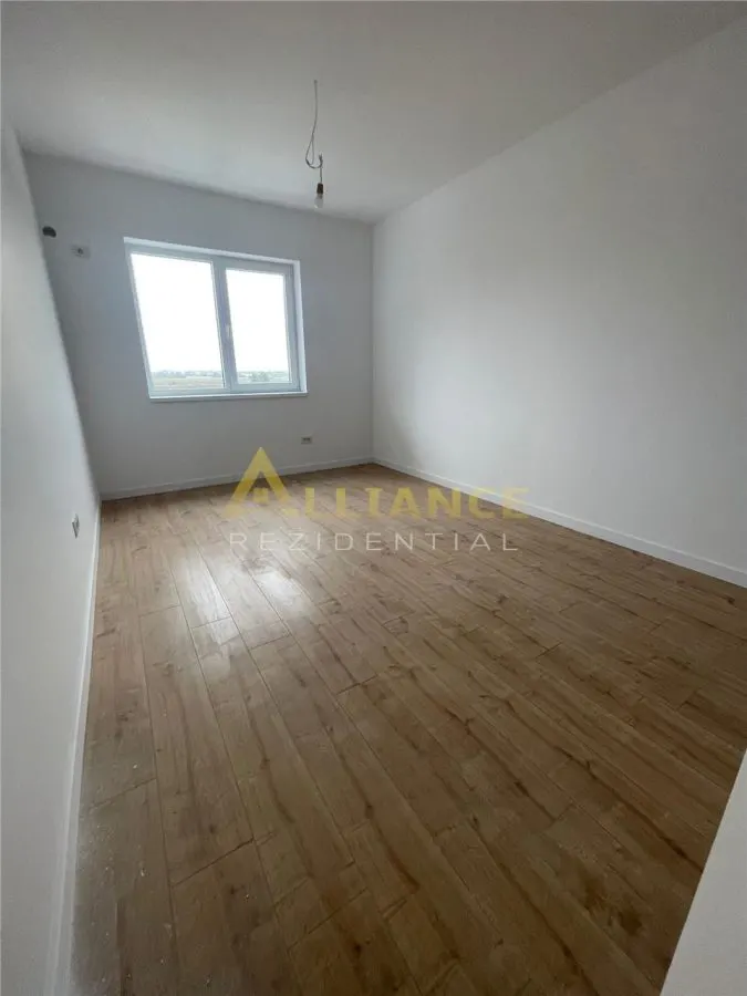 Garsoniera decomandata - Metrou Berceni - foto 1