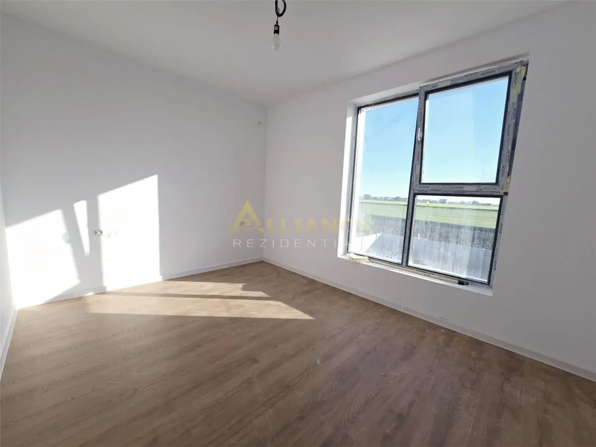 Vila individuala - 5 camere - 3 bai -  teren 428mp - pod - beci - foto 2