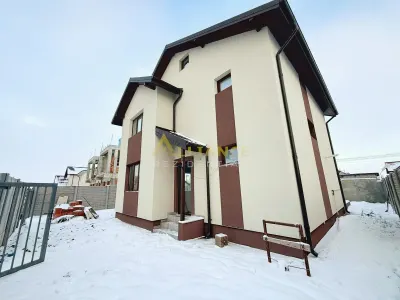 Vila Individuala / 4 Camere / 2 Bai / Teren 320 mp - Berceni