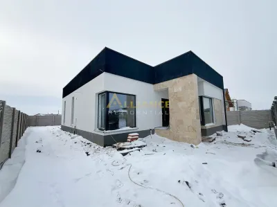 Casa Individuala / 3 Camere / 2 Bai / Teren 370 mp - Berceni