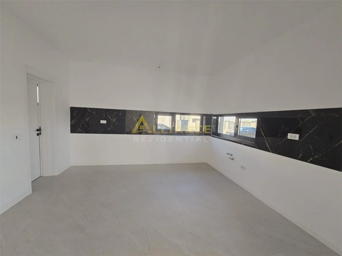 Casa parter - 4 camere - 2 bai - incalzire pardoseal?- 508 mp teren - foto 3