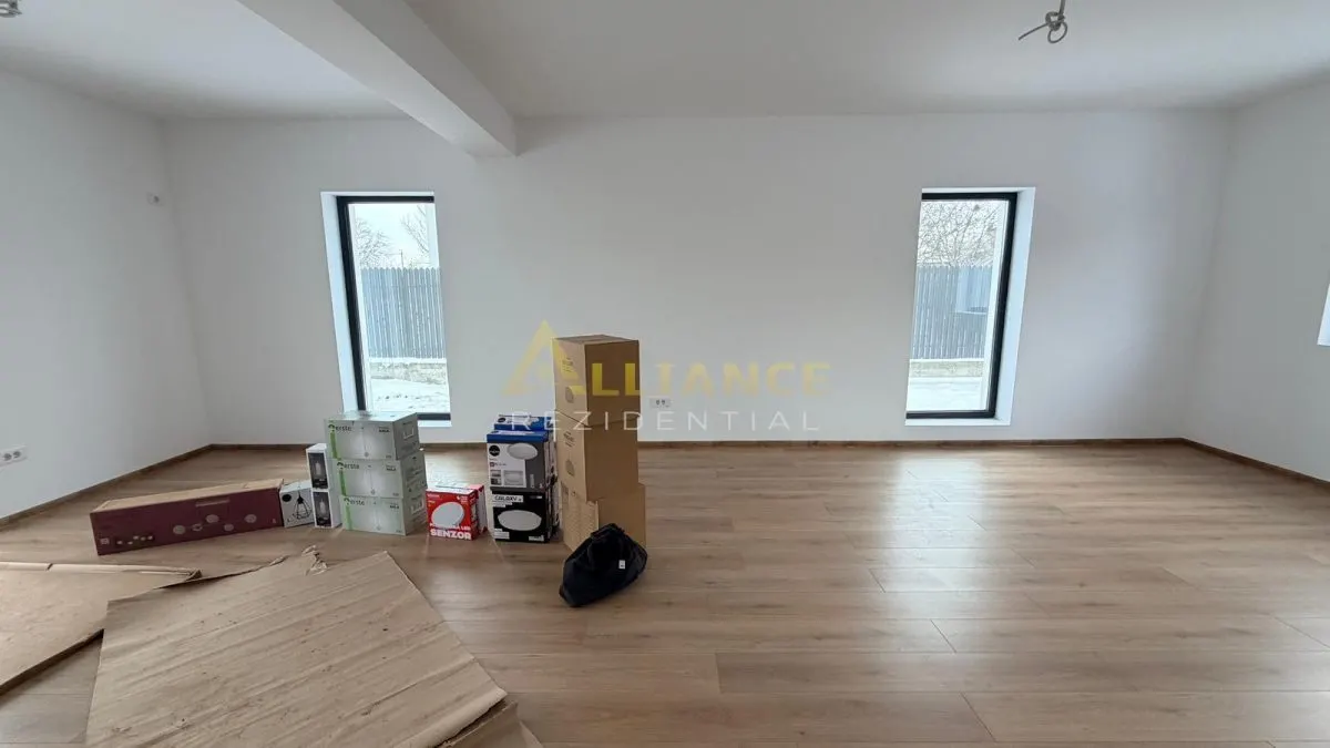 Vila individula-3camere-2 bai -teren 320mp- ACCES STB - foto 5