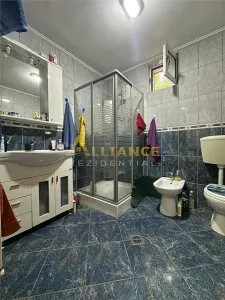 Casa individuala si spatiu comercial - foto 18