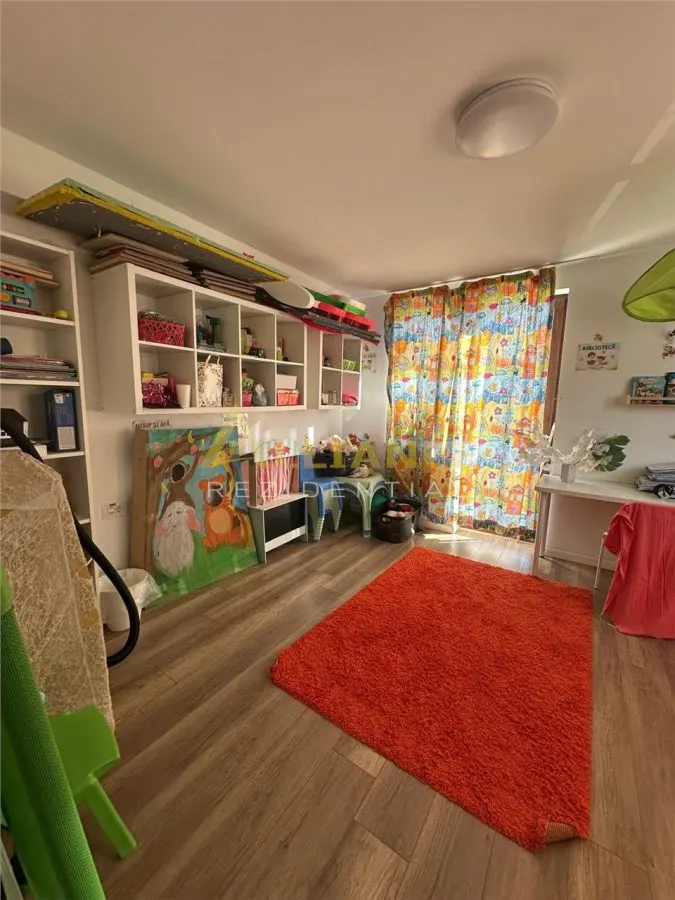 Casa Individuala - Str, Amurgului - 300 mp teren - 213 mp util - P+2 Et - foto 14