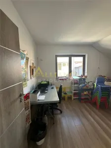 Casa Individuala - Str, Amurgului - 300 mp teren - 213 mp util - P+2 Et - foto 15