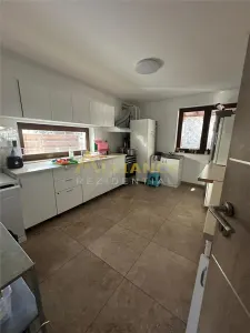 Casa Individuala - Str, Amurgului - 300 mp teren - 213 mp util - P+2 Et - foto 8