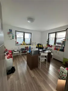 Casa Individuala - Str, Amurgului - 300 mp teren - 213 mp util - P+2 Et - foto 9