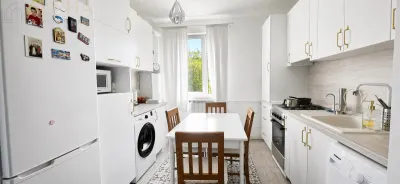 Apartament 3 camere | Zona Bisrica de la Apollo, Bistrita | 76 mp | 85.000 Euro - Bistrita