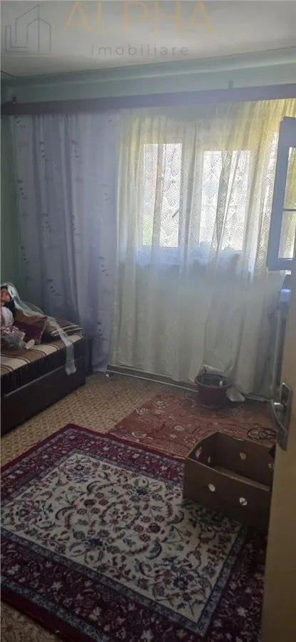 De vanzare â€“ apartament 3 camere, 63 mp, decomandat â€“ 67000 â‚¬ - foto 2
