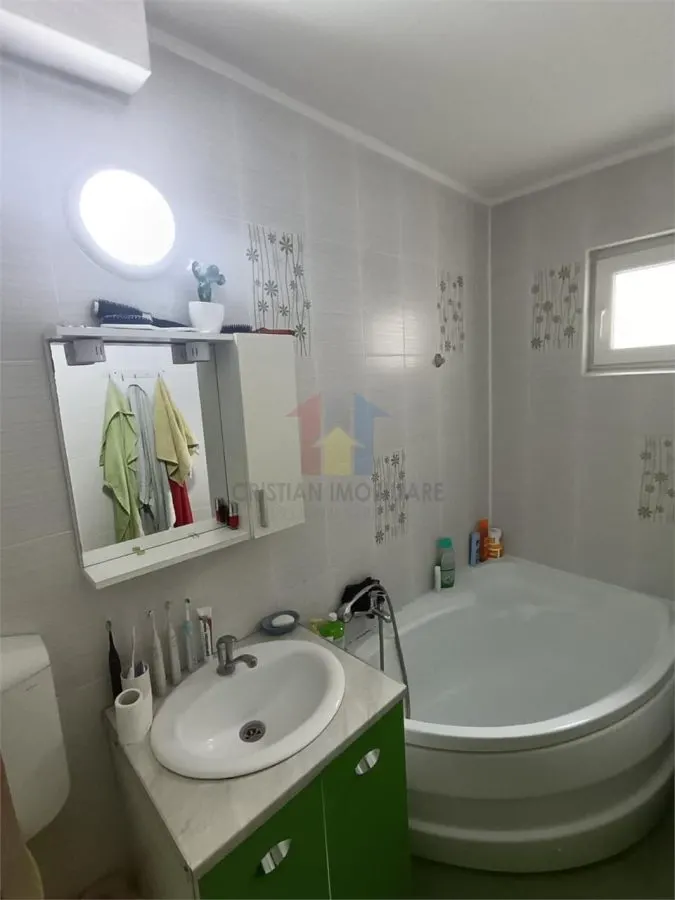 Mobilat si Utilat! Ap 3 camere, zona Garii, SPATIOS - foto 8