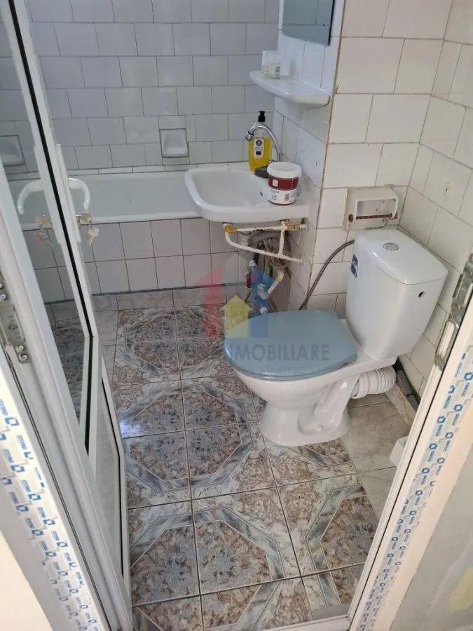 3 camere DECOMANDAT, 67 mp, 2 bai, Viziru 1 - Pistruiatu - foto 8