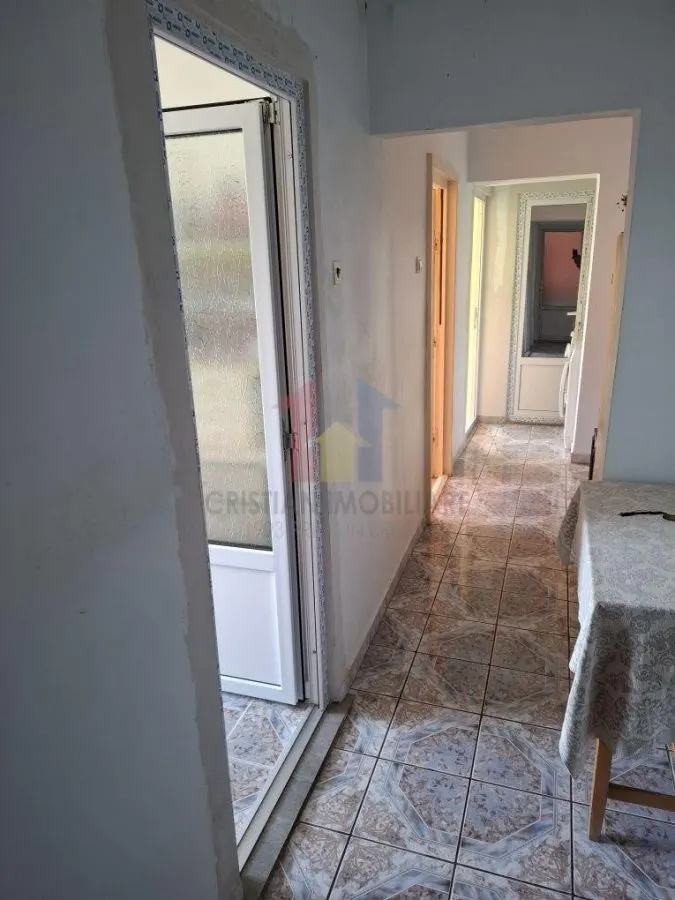 3 camere DECOMANDAT, 67 mp, 2 bai, Viziru 1 - Pistruiatu - foto 8