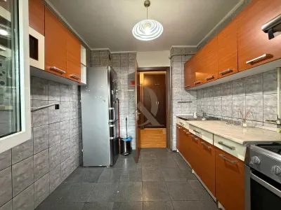 Pacurari - Petru Poni , apartament 3 camere etaj 3/4 - foto 5