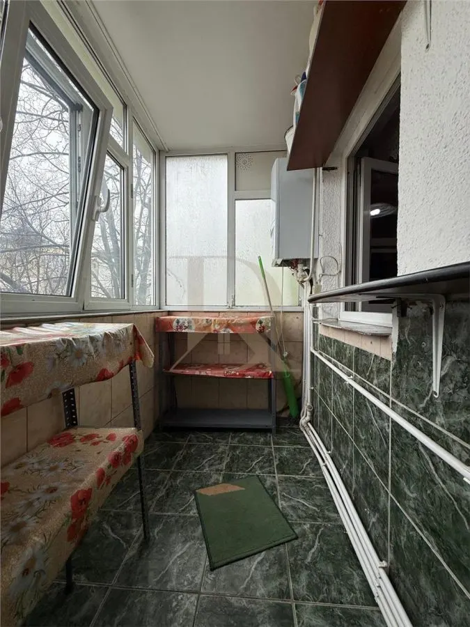 Pacurari - Petru Poni , apartament 3 camere etaj 3/4 - foto 6