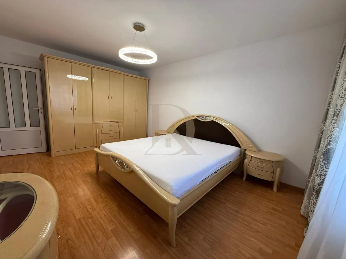 Apartament 3 camere Nicolina Prima Statie , etaj 2 - foto 11