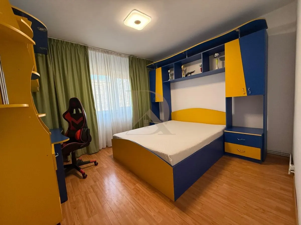 Apartament 3 camere Nicolina Prima Statie , etaj 2 - foto 4