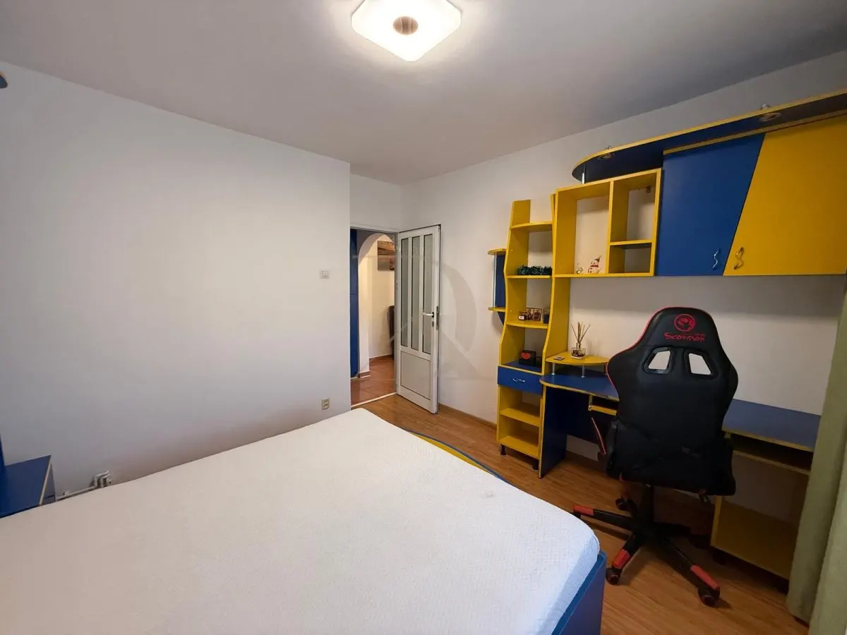 Apartament 3 camere Nicolina Prima Statie , etaj 2 - foto 5