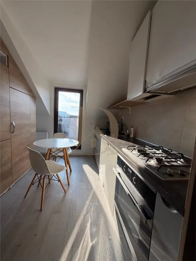 Apartament de vânzare cu 2 camere Sf. Lazar - Palas - foto 3
