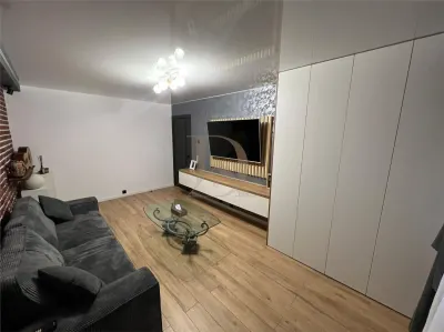 Sf. Lazar - Palas , 2 camere , amenajat la cheie ! - foto 11