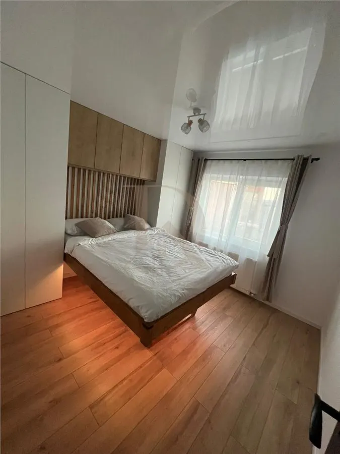 Sf. Lazar - Palas , 2 camere , amenajat la cheie ! - foto 6