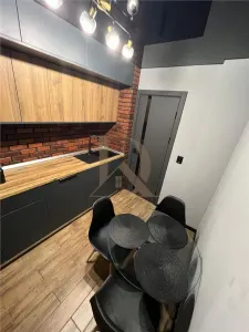 Sf. Lazar - Palas , 2 camere , amenajat la cheie ! - foto 9