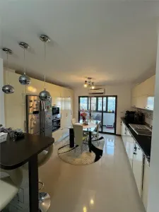 Copou - Casa Armatei , 4 camere , 108 mp , Garaj+Boxa in proprietate! - foto 9