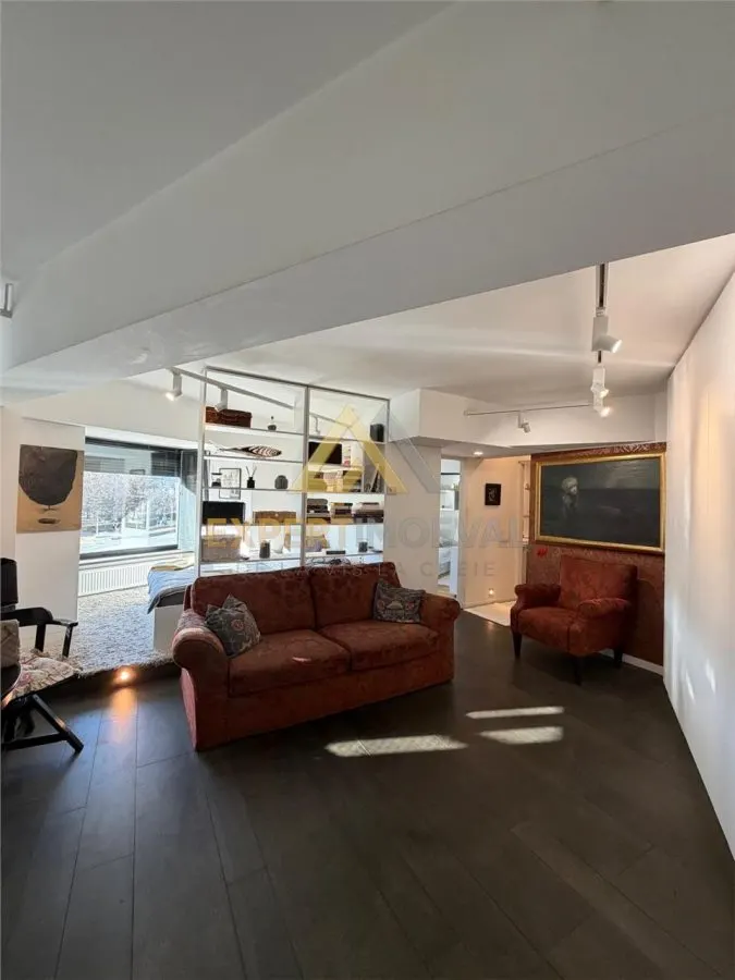 Vand apartament cu 2 camere Ultracentral vedere in parcul Mara - foto 3