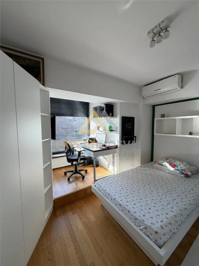 Vand apartament cu 2 camere Ultracentral vedere in parcul Mara - foto 4