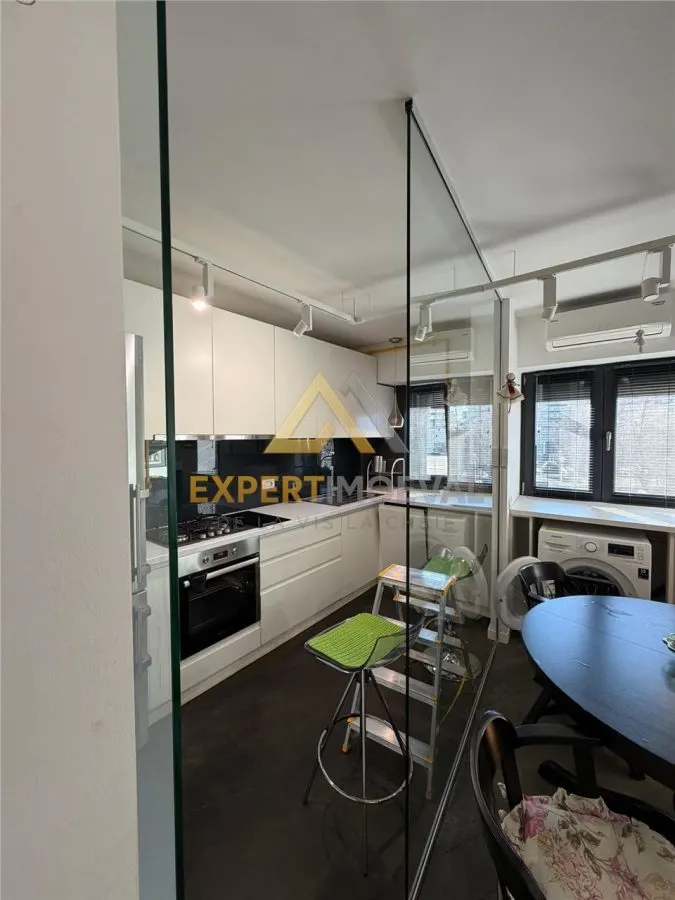 Vand apartament cu 2 camere Ultracentral vedere in parcul Mara - foto 6