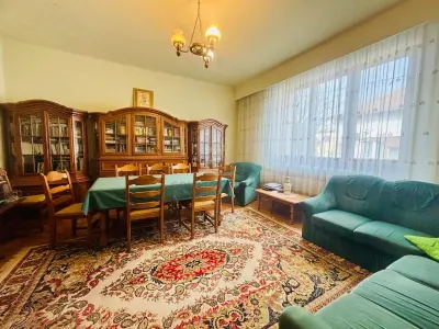 Casă de vânzare â€“ 3 camere, zonă excelentă, lângă Parcul Mare, Baia Mare - foto 2