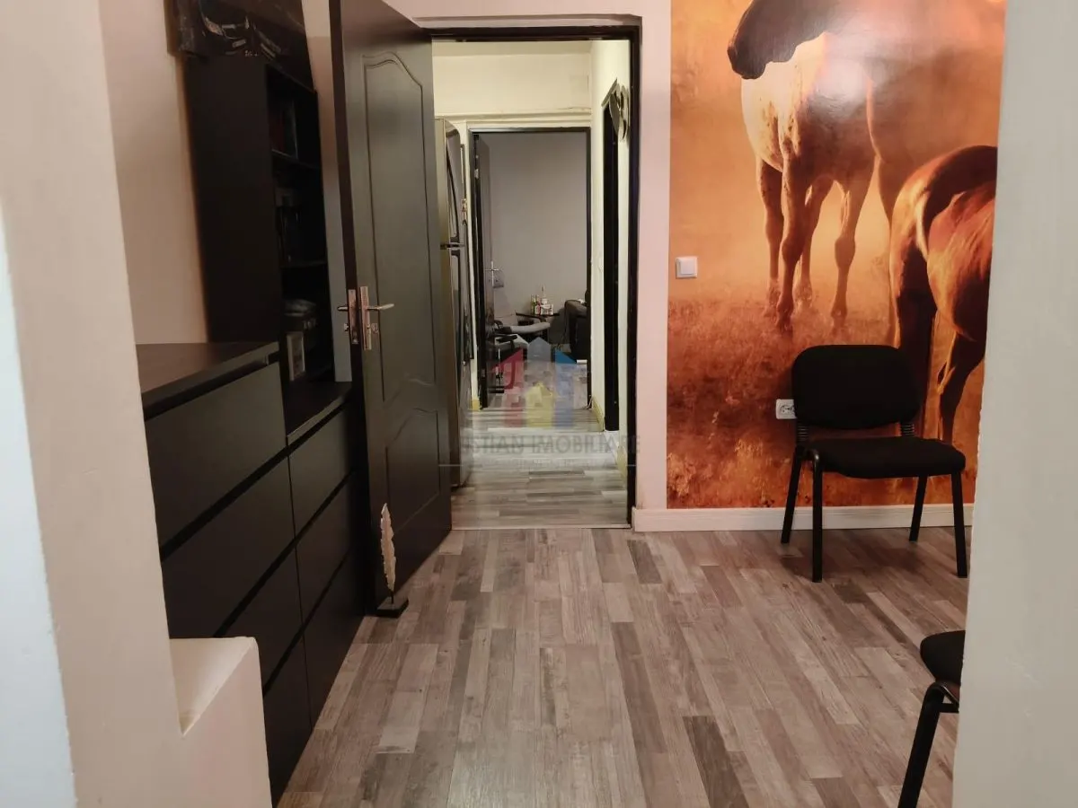 4 camere, confort 1 decomandat, etaj superior, Viziru 3 - foto 2