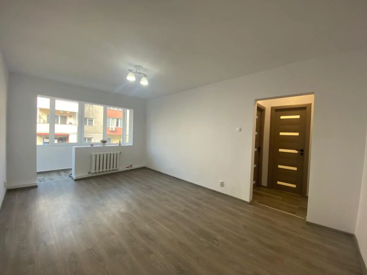 APARTAMENT 2 CAMERE | SEMIDECOMANDAT | ZONA LAMA - foto 1
