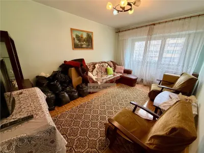Gara - Etaj 1 - Apartament cu 4 camere - Iasi