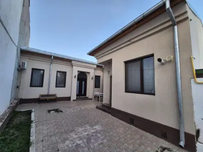 Casa 4 cam 200mp, caramida teren 509 mp mobilata zona  Centru - foto 2