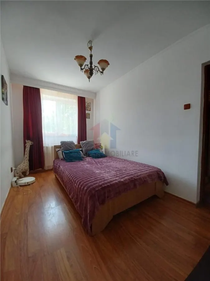 Apartament 3 camere confort 1 zona Calea Galati etaj 3 - foto 2