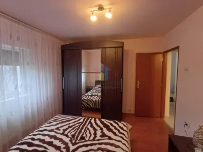 2 camere Confort 1 Decomandat, etaj 3, Renovat, Radu Negru - foto 3