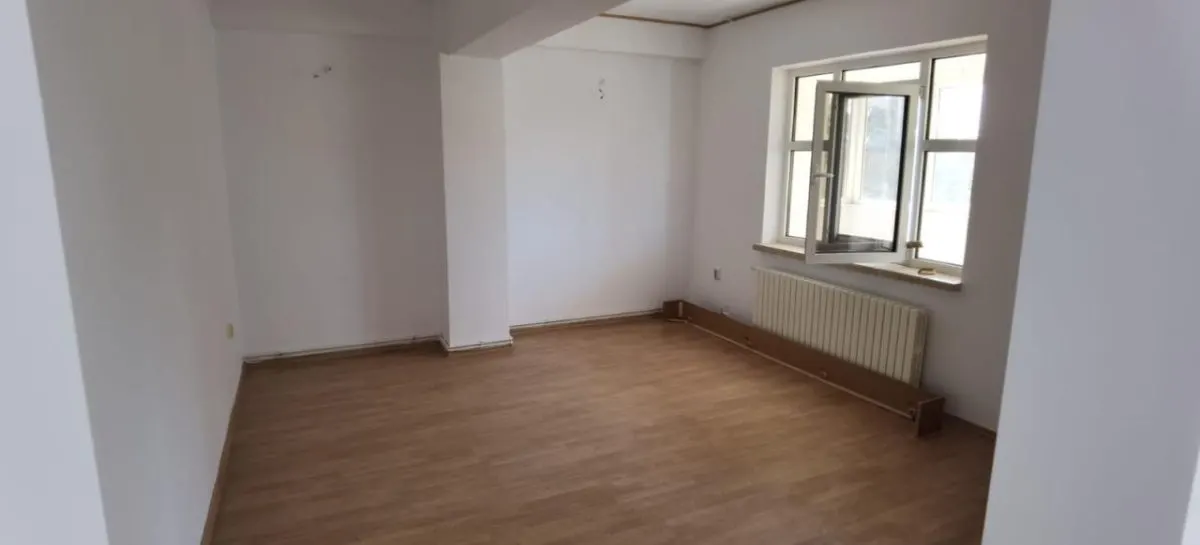 Vila S+P+1 teren=1438 mp, 367mp construiti Varsatura - foto 4