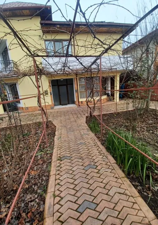 VILA(P+1), zona Centru-Vechi, Caramida, MERITA VAZUTA! - foto 1